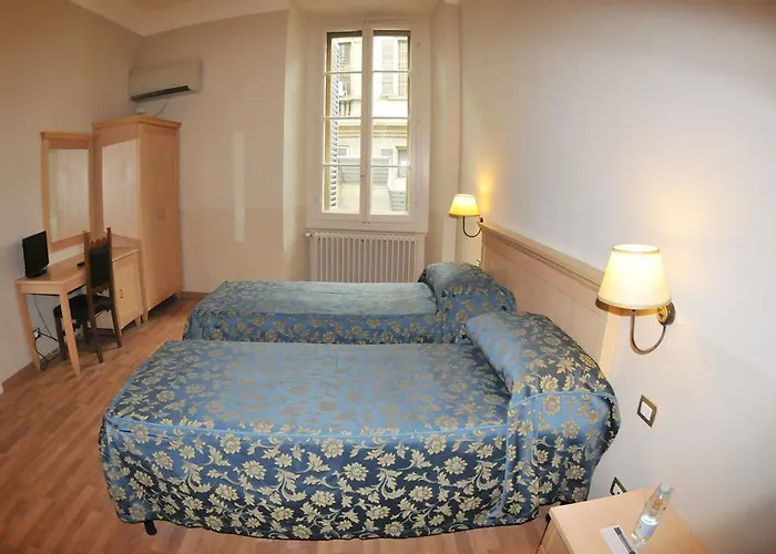 Hhb Hotel