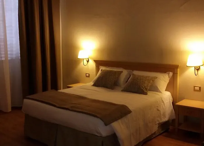 Hotel Hhb 3*