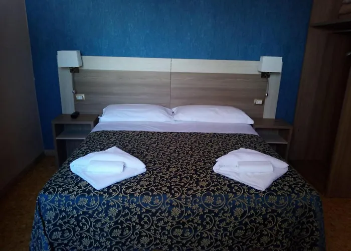 Hotel Hhb 3*