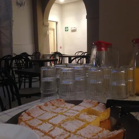 Hotel Hhb